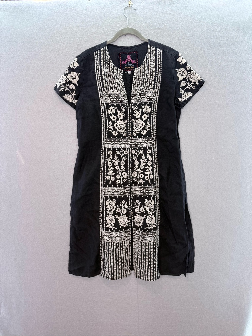 Johnny Was - women’s black 100% linen Midi dress white Embroidery button down S